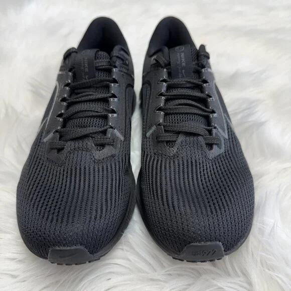 Nike Air Zoom Pegasus 40 Low Womens Running Shoes Black DV3854-003 VNDS Sz 7 - Picture 2 of 7